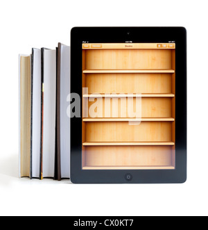 IPad 3 mit Books-Anwendung auf Bücher auf weißem Hintergrund Stockfoto