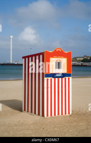 Punch und Judy Show in Weymouth auf der Küste von dorset Stockfoto
