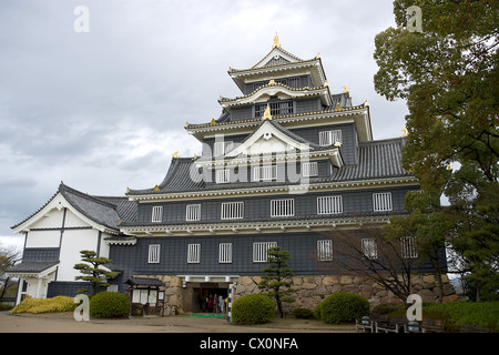 Main halten von Okayama Castle in Okayama-Präfektur, Japan. National Historic Site. Stockfoto