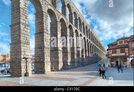 Das große römische Aquädukt in Segovia, Nordspanien, einer der am besten erhaltenen antiken Monumente hinterlassen auf der iberischen Halbinsel Stockfoto