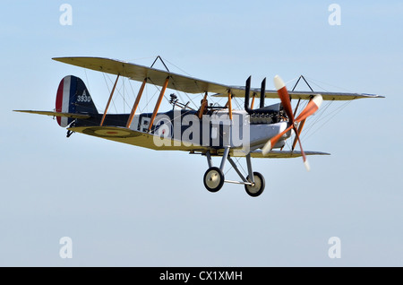 Royal Aircraft Factory RE-8 WK1 Flugzeug in Royal Flying Corps Markierungen anzeigen in Duxford Airshow Stockfoto