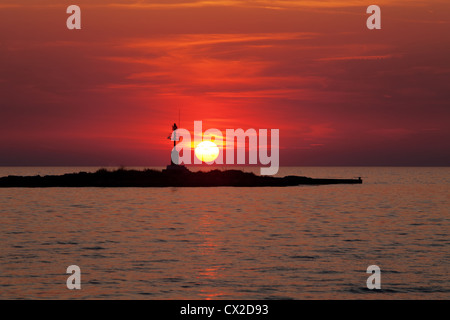 Europa, Kroatien, Porec - Sonnenuntergang, Segelschiff Segelboot bei Sonnenuntergang Schiff Schiffe Adria MeerEuropa Europa Stockfoto