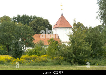 Der Berliner Mauer Region in Staaken, West-Berlin der Dorfkirche Stockfoto