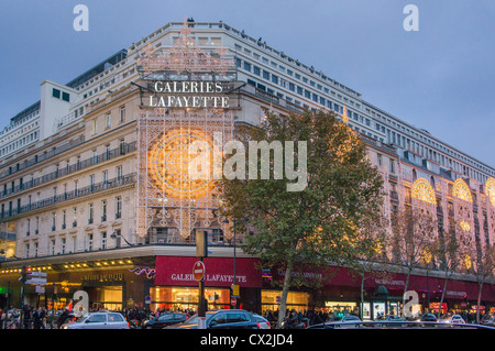 Galeries Lafayette, Weihnachtsbeleuchtung, Paris, Frankreich Stockfoto