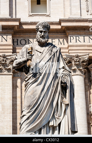 Detail Bild des Heiligen Petrus Statue, St. Peter Basilika, Vatikanstadt, Rom, Italien. Stockfoto