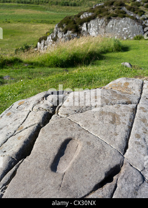 dh Kilmartin Glen DUNADD ARGYLL Stein Fußabdruck Dunadd Burgberg Crag Fort Dalriada Stockfoto