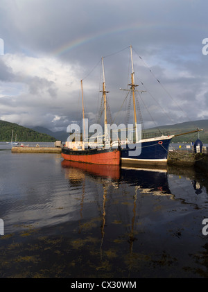 dh Maritime Museum Pier INVERARAY ARGYLL SCOTLAND Arctic Penguin Vital Spark Scottish Clyde Puffer Boot Stockfoto