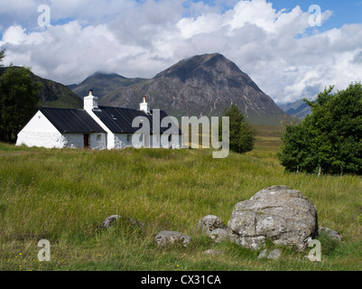 dh Black Rock Cottage Croft Glen COE MOOR ARGYLL SCHOTTLAND Glencoe Rannoch Cottages Stob Dearg Mountain scotland White House Stone Idyllisch Stockfoto