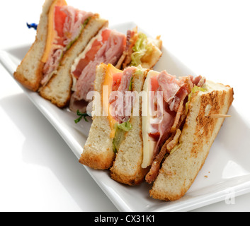 Club Sandwich mit Schinken und Speck Stockfoto