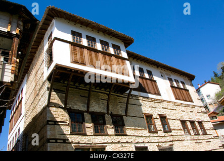 Traditionelles Steinhaus in Kastoria Stadt (Epirus, Griechenland) Stockfoto