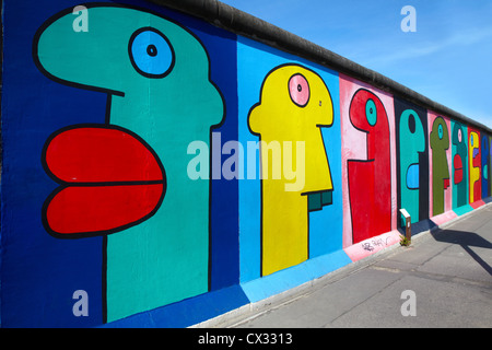 East Side Gallery-Graffiti in Berlin Stockfoto