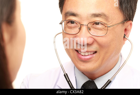 Männlichen Arzt mit einer Patientin Stockfoto