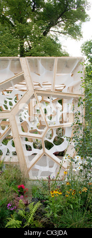 Mal Eureka Pavillon Vereinigtes Kew, Königreich. Architekt: NEX, 2011. Äußere Detail der Mauer mit Blumenbeet. Stockfoto