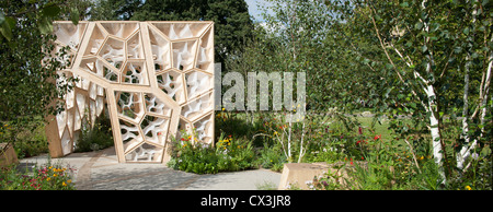 Mal Eureka Pavillon Vereinigtes Kew, Königreich. Architekt: NEX, 2011. Panorama außen mit Silver Birch. Stockfoto