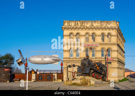 Steampunk-HQ, eine Galerie und Arbeit Kunstraum in Victorian Precinct, Oamaru, Otago, Neuseeland Stockfoto