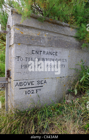 Schild am Eingang zu den stillgelegten Tilly Laune Höhlen auf Durlston Head Stockfoto