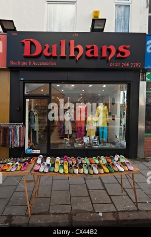 Birmingham Ladypool Weg nach Hause die Balti Dreieck und auch asiatischen hauptsächlich pakistanischen Modeshops Stockfoto