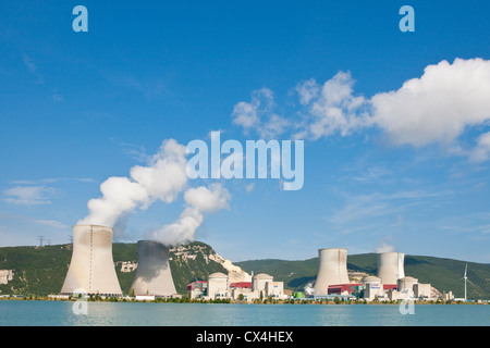 Kernkraftwerk Cruas-Meysse in der Nähe von Rhône Fluß in Südfrankreich Stockfoto