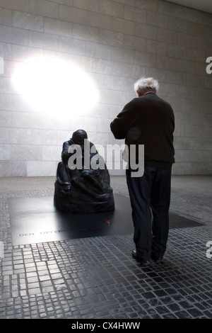 Die Neue Wache (neue Wachhaus), jetzt "zentrale Gedenkstätte der Bundesrepublik Deutschland für die Opfer von Krieg und Gewaltherrschaft." Stockfoto