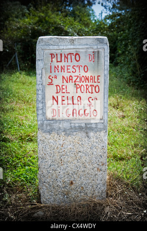 Italien, Lombardei, der Provinz Varese, Lonate Pozzolo, historische Straße Via Gaggio, Meilenstein Stockfoto