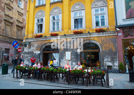 Restaurant-Terrassen entlang Ulica Grodzka-Straße entlang der Königsweg zentrale Krakau Stadt Kleinpolen Polen Europa Stockfoto