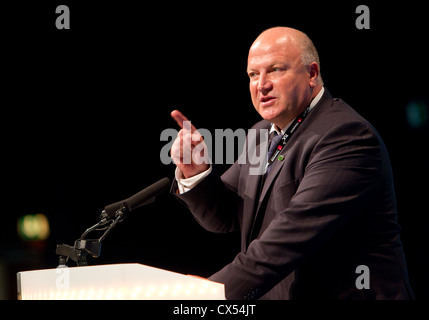 Bob Crow General Secretary fuer der RMT befasst sich mit der TUC Stockfoto