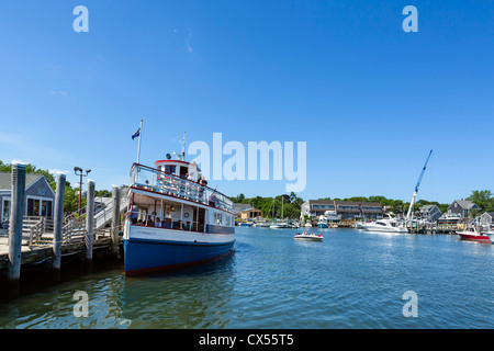 Die Hy-Line cruise Boot "Geduld" in den Hafen von Hyannis, Barnstable, Cape Cod, Massachusetts, USA Stockfoto