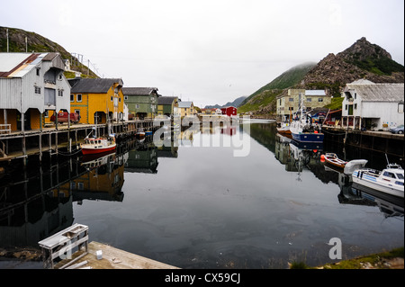 Nyksund ist ein Küsten Fischerdorf im nördlichen Teil von Langøya auf den Vesterålen. Jetzt ein beliebtes Touristenziel. Stockfoto