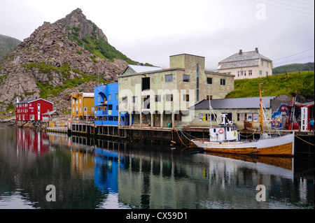 Nyksund ist ein Küsten Fischerdorf im nördlichen Teil von Langøya auf den Vesterålen. Jetzt ein beliebtes Touristenziel. Stockfoto