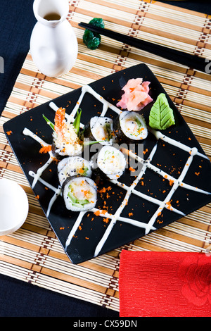 Japanische Sushi-Rollen Stockfoto