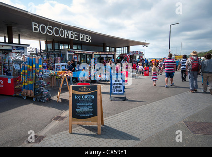 Boscombe Pier in der Nähe von Bournemouth, Dorset, England, UK Stockfoto