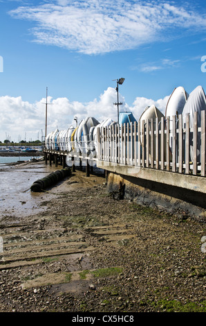 Reihe von Ruderbooten, Brightlingsea, Essex Stockfoto