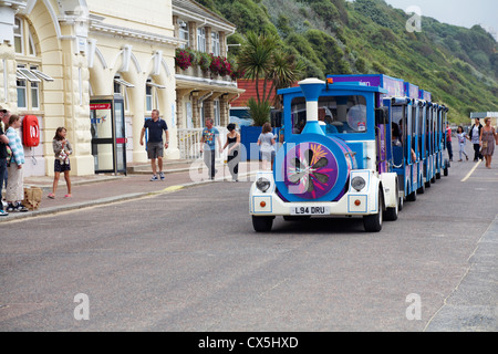 Landtrain Reisen entlang der Promenade zwischen Boscombe und Bournemouth im August Stockfoto