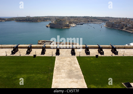 Grand Harbour Valletta Malta von Upper Barakka Gardens Stockfoto