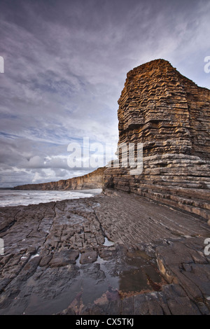 Nash-Punkt auf der Glamorgan Heritage Küste Southerndown, Glamorgan, Wales, UK. Stockfoto