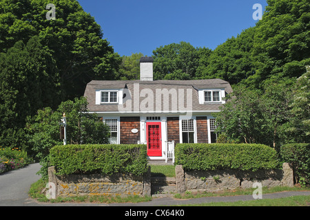 Ein altes Haus (Baujahr ca. 1690) in der Stadt Sandwich, Cape Cod, Massachusetts Stockfoto