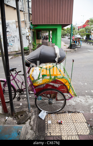 Typische Rikscha in Yogyakarta in Indonesien Stockfoto