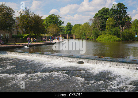 Fluss Wye, Bakewell, Derbyshire, Peak District, England, Vereinigtes Königreich Stockfoto