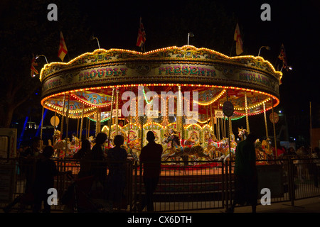 Karussell bei Nacht, South Bank, London, England, UK Stockfoto