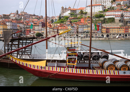 Cais Dos Barcos Rabelos Rio Douro Cais da Ribeira Porto Portugal Stockfoto