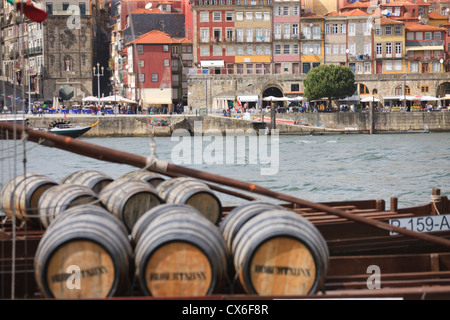 Cais Dos Barcos Rabelos Rio Douro Cais da Ribeira Porto Portugal Stockfoto