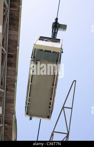 Foto der Seilbahn auf den Felsen von Gibraltar. Stockfoto