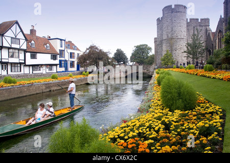 Bootfahren auf dem Stour, Canterbury Westgate Gärten, Fluss Stour, Kent, England, UK Stockfoto