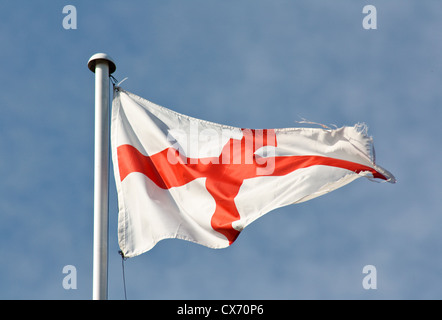 Nationalflagge von England und die Engländer die St.-Georgs-Kreuz ein rotes Kreuz auf weißem Stockfoto