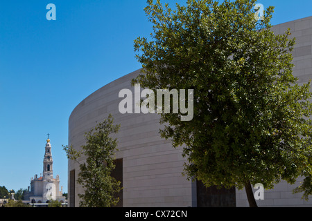 Basilika und Most Holy Trinity Kirche in Fátima, Portugal Leiria Stockfoto