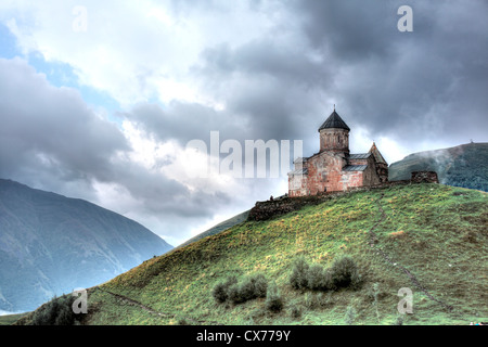 Tsminda Sameba, zurGergeti Dreifaltigkeitskirche Khevi, Georgia Stockfoto