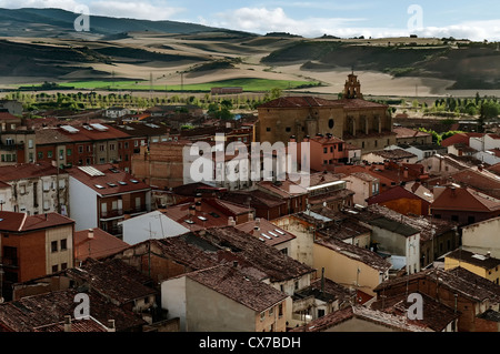 Blick auf das Dorf Santo Domingo De La Calzada, La Rioja, Spanien, Europa Stockfoto