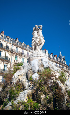 Der Brunnen der drei Grazien in Place De La Comédie, Montpellier, Frankreich Stockfoto