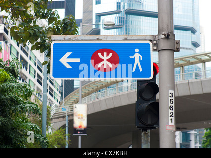 Schild in Hong Kong auf einer Station der MTR (Mass Transit Railway) Stockfoto