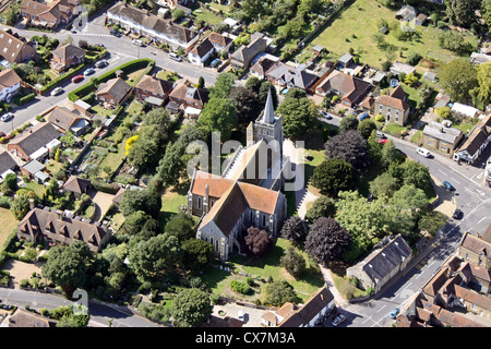 Luftaufnahme von Str. Mary die Jungfrau Pfarrkirche in Münster, Thanet in Kent Stockfoto